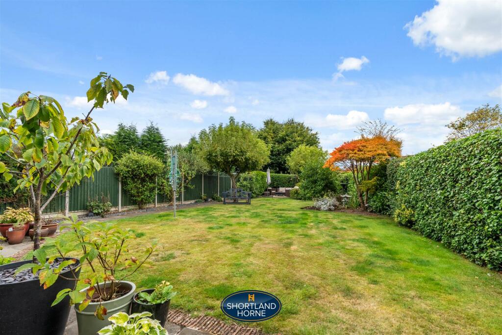 Additional image 35 of Knoll Drive, Styvechale, Coventry