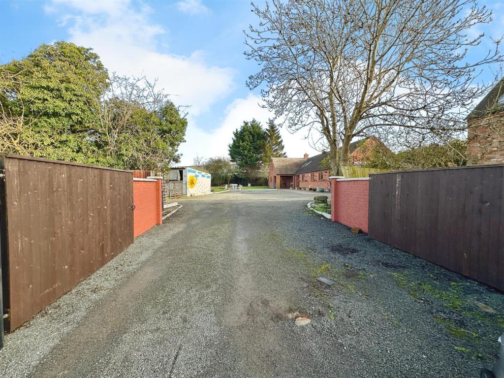 Additional image 17 of Harbury, Leamington Spa