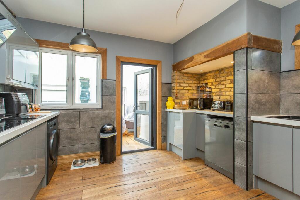 Additional image 31 of Shatterling, Canterbury, CT3