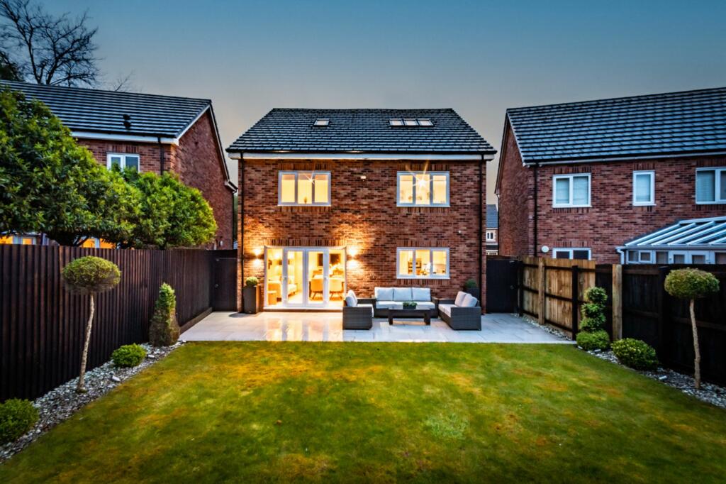 Additional image 8 of Immaculate and spacious family home by Delamere Forest.