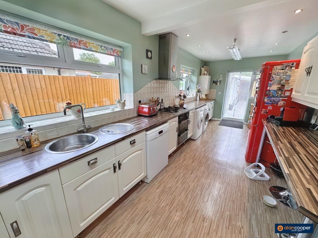 Additional image 7 of Lancing Road, Bulkington, CV12 9QU