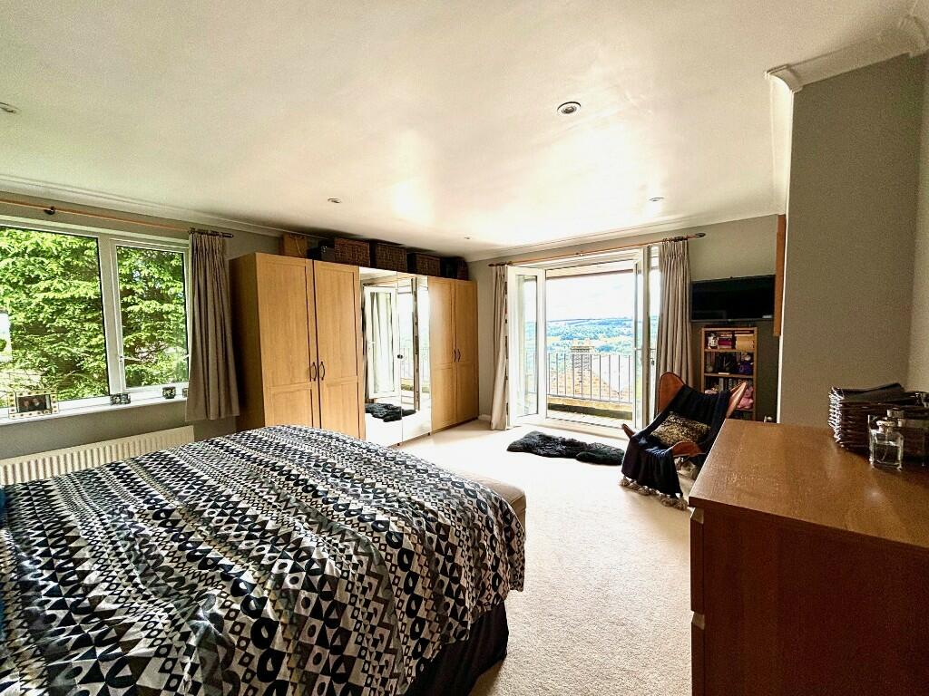 Additional image 15 of Lea Shaw, DE4