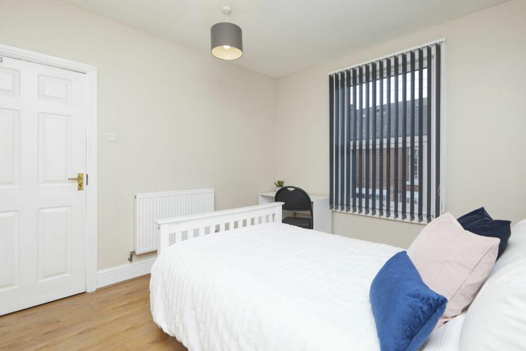 Additional image 32 of Stepping Lane