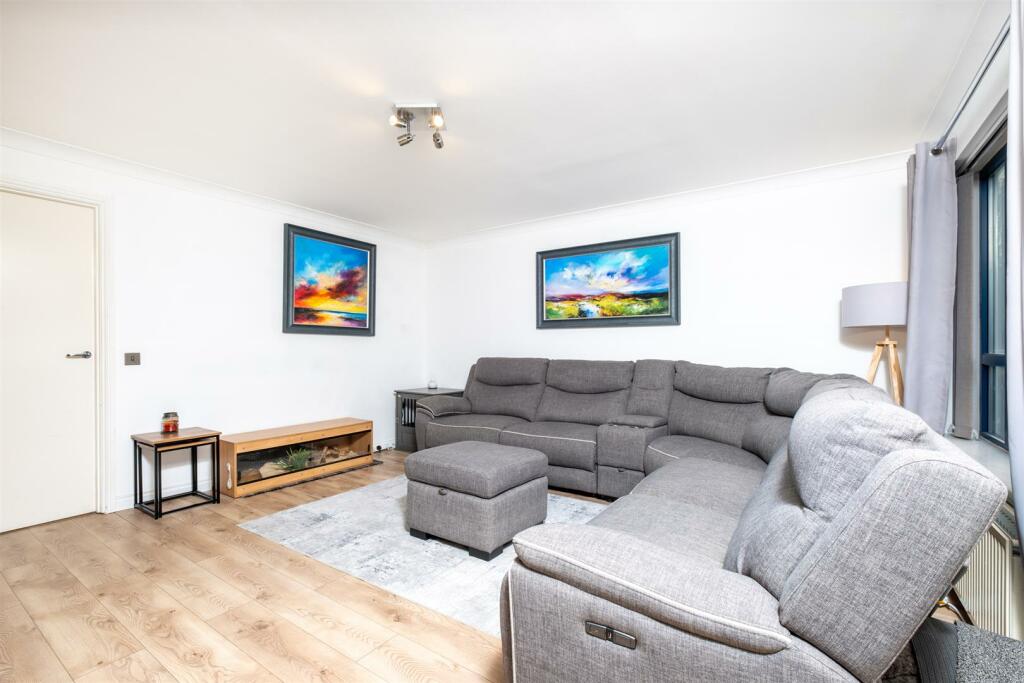 Additional image 2 of 7 Honeygreen Road, Dundee