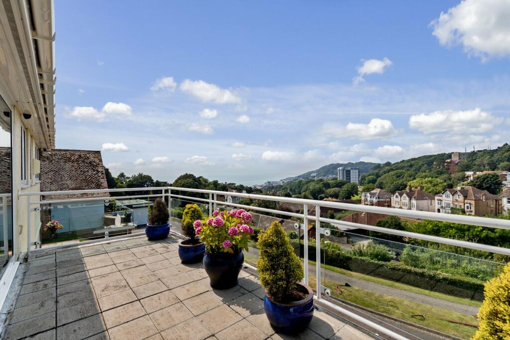 Additional image 15 of Radnor Cliff Crescent, Folkestone, CT20