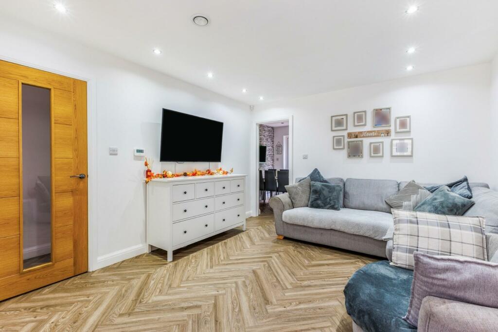 Additional image 3 of Aldermans Green Road, Coventry