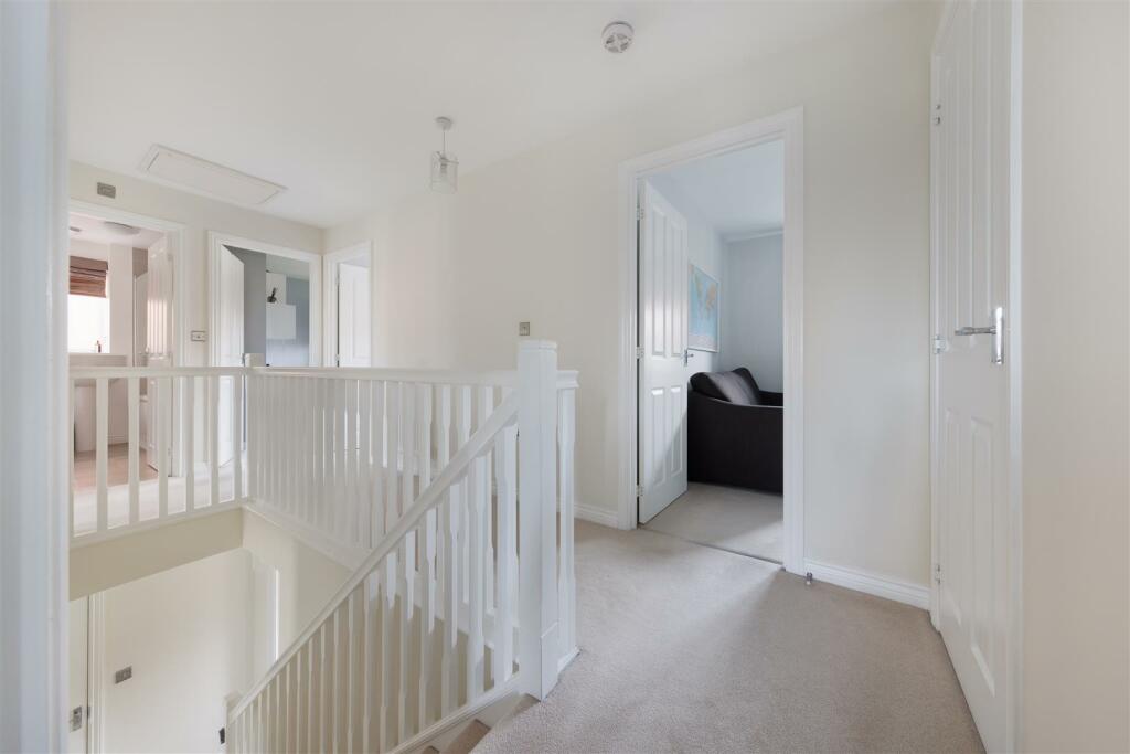 Additional image 13 of Brackley Crescent, Warwick