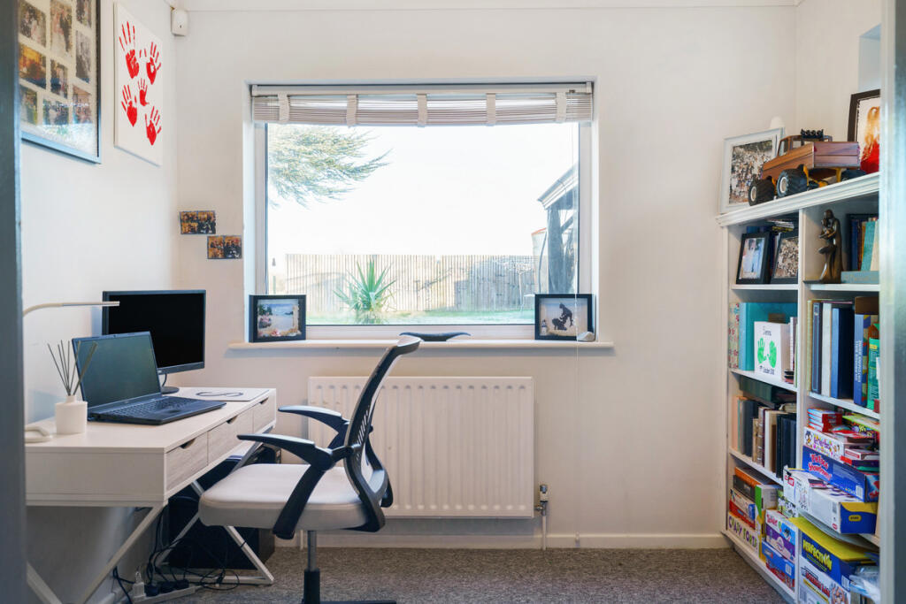 Additional image 11 of The Gardens, Rugby, CV23