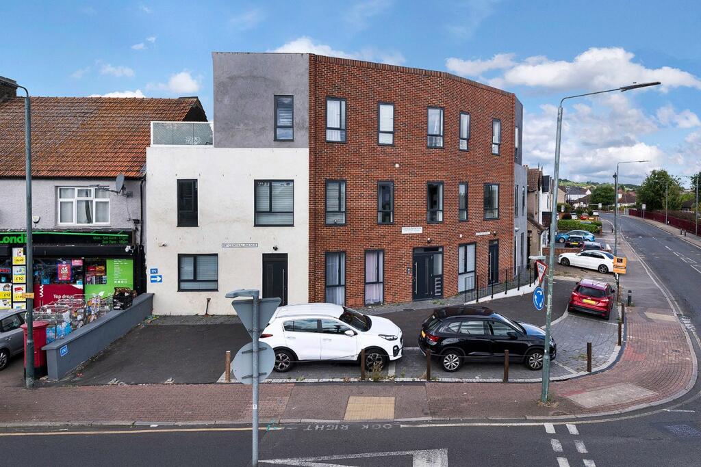 Additional image 3 of Central Avenue, Welling, DA16