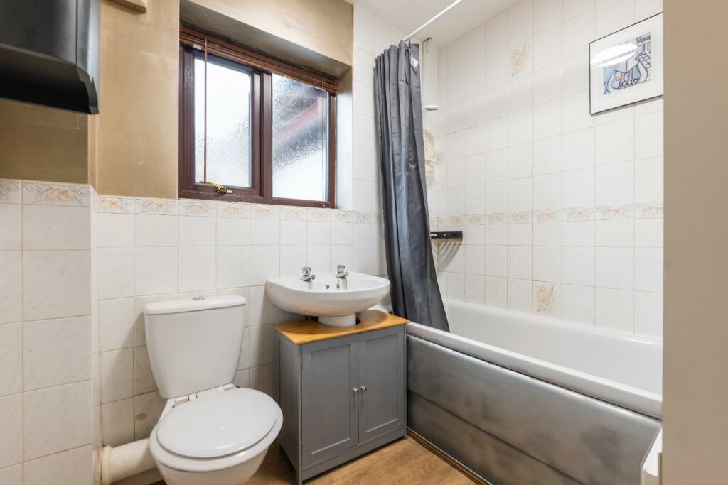 Additional image 11 of Anderson Drive, Whitnash, Leamington Spa