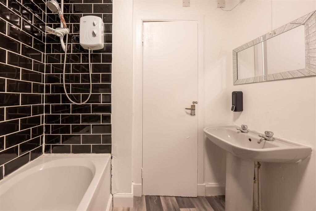 Additional image 9 of G/R, 4, Graham Street, Dundee