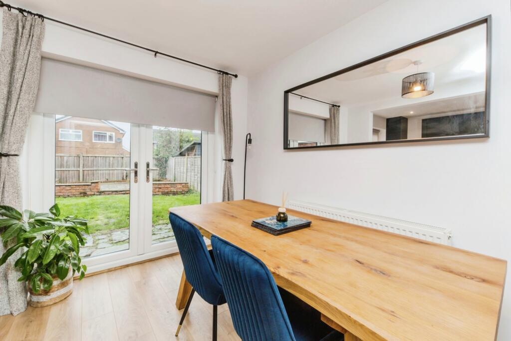 Additional image 7 of Riverside Crescent, Holmes Chapel, Crewe, Cheshire, CW4