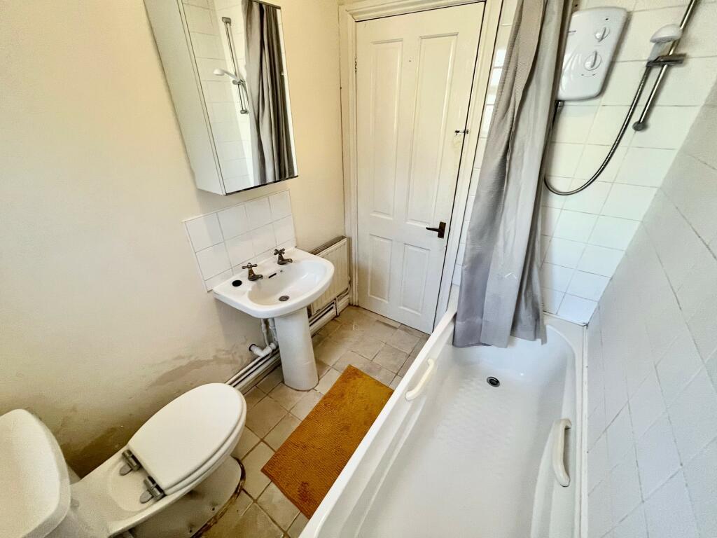 Additional image 14 of Oxford Steet, Leamington Spa