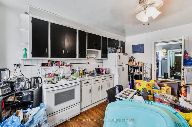 Additional image 15 of 42 Ellis Ave