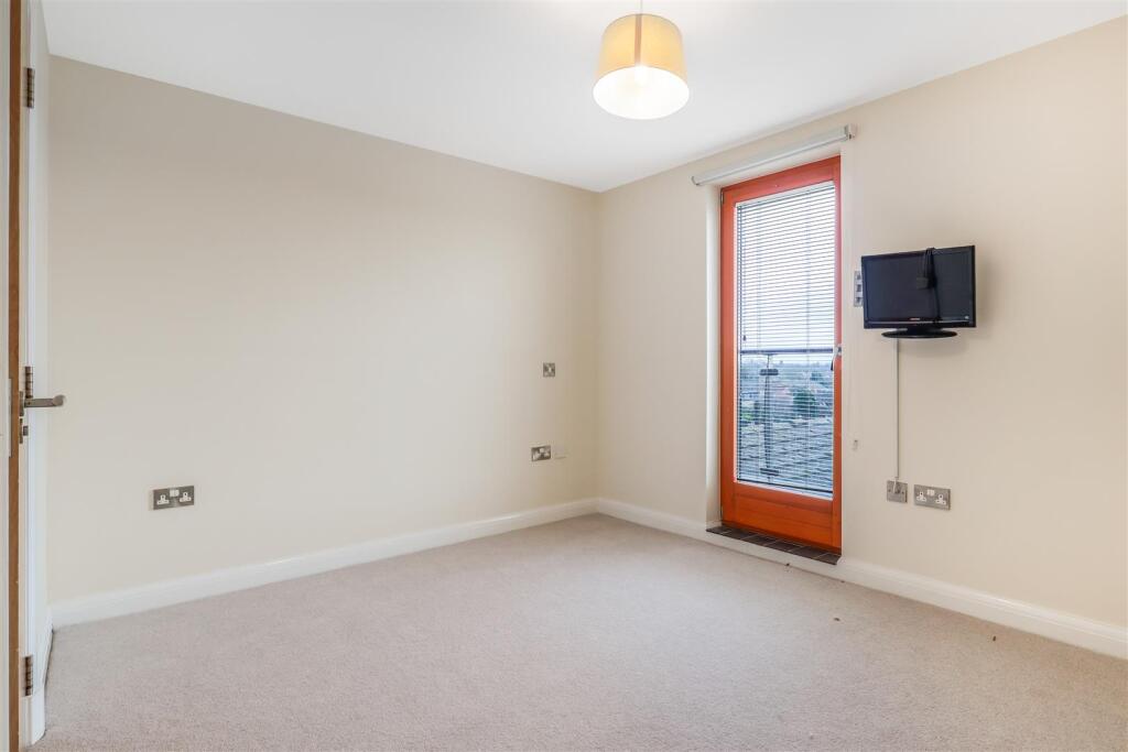 Additional image 10 of Abbey End, Kenilworth