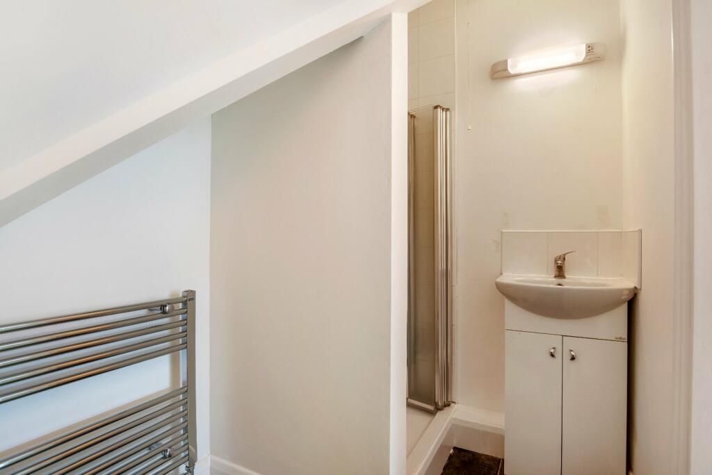 Additional image 14 of Valley Lane, Meopham, Gravesend, Kent, DA13