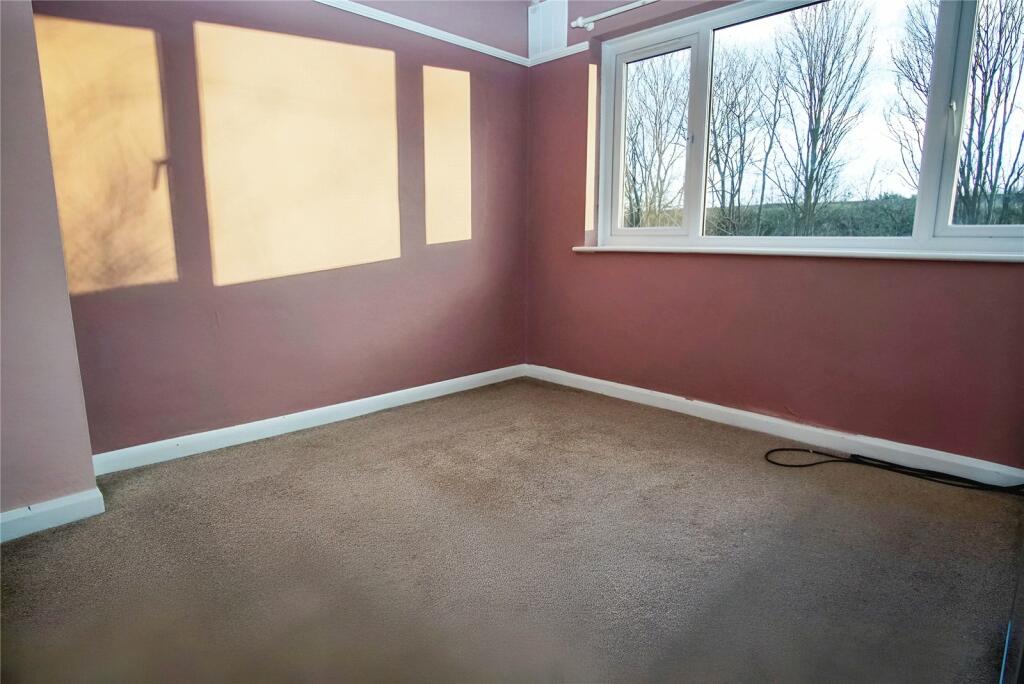 Additional image 3 of Eversley Avenue, Bexleyheath, DA7