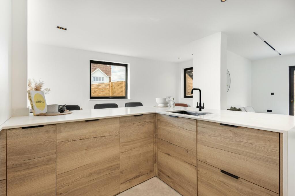 Additional image 8 of High Ridge, Hythe, Kent, CT21