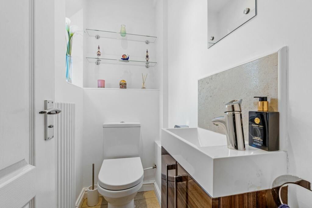 Additional image 16 of Gatehouse Close, Hillmorton, Hillmorton, Rugby, CV21