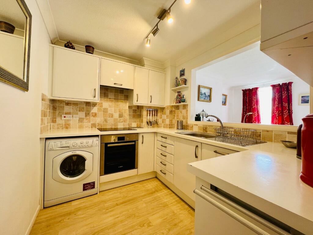 Additional image 4 of Marine Parade, Hythe