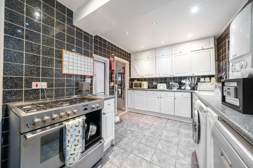 Additional image 14 of Berkeley Avenue, Bexleyheath, DA7 4UA