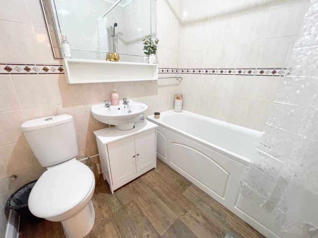 Additional image 23 of Gravesend Road, Shorne, Gravesend, Kent, DA12