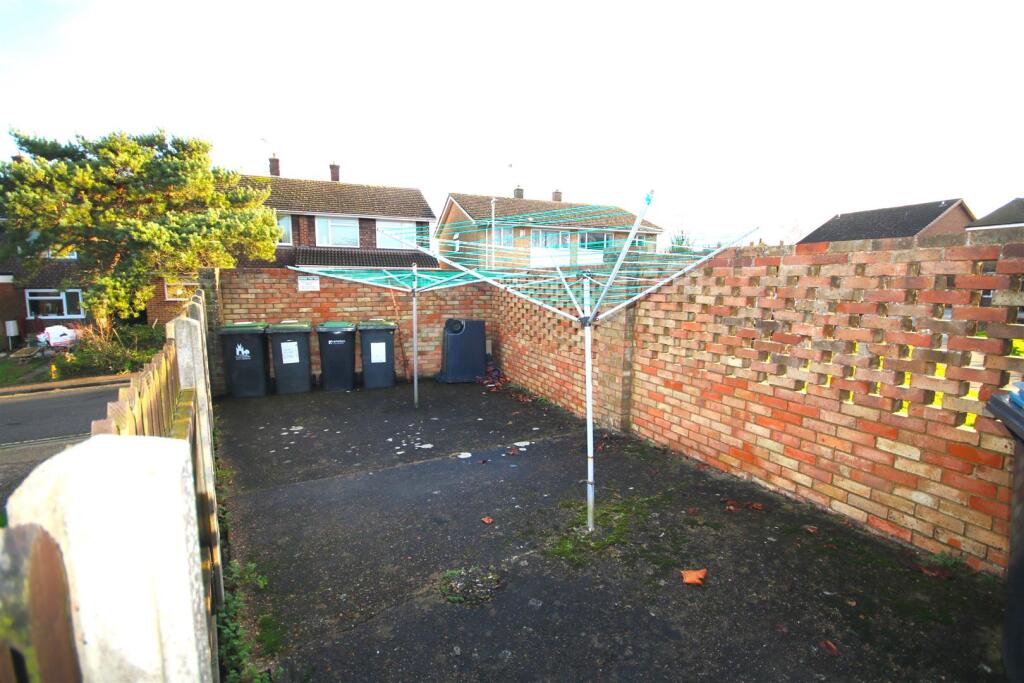 Additional image 24 of Queens Avenue, Canterbury