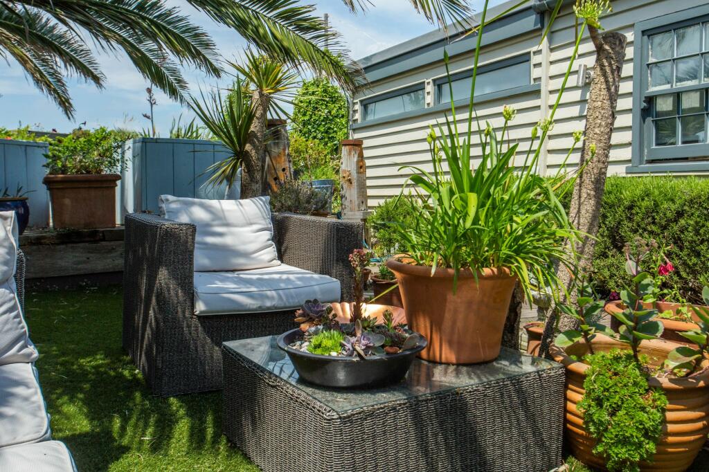 Additional image 14 of Island Wall, Whitstable, CT5