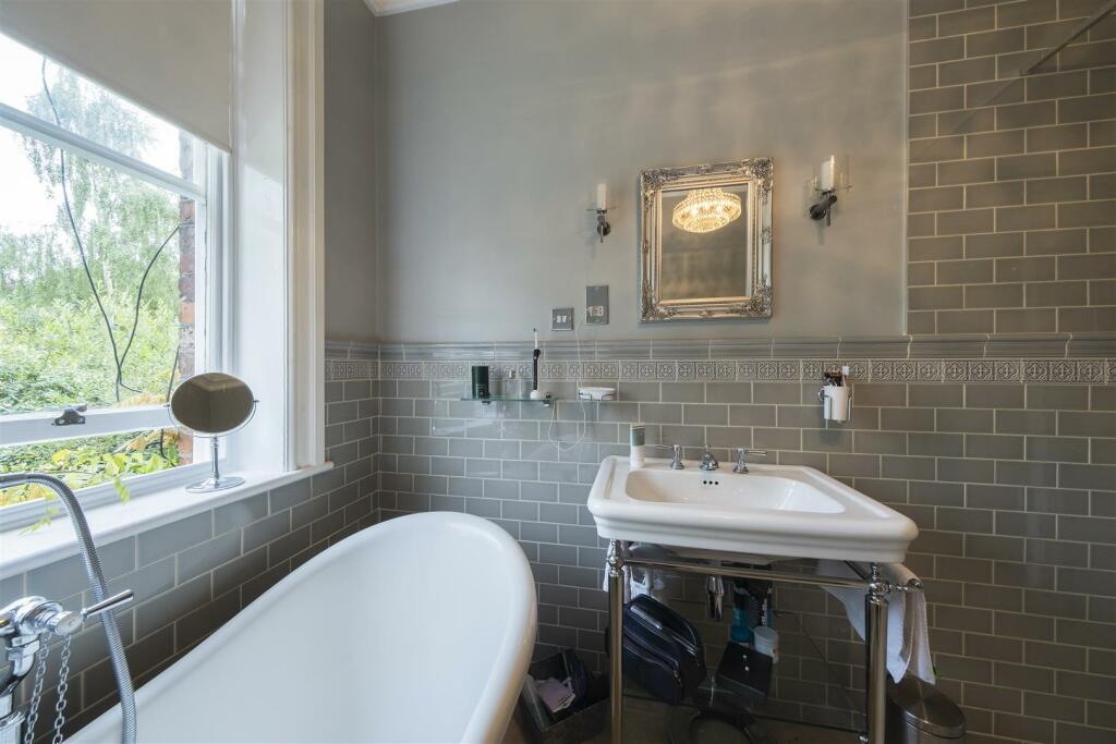 Additional image 42 of Park Lane, Hartford, Cheshire