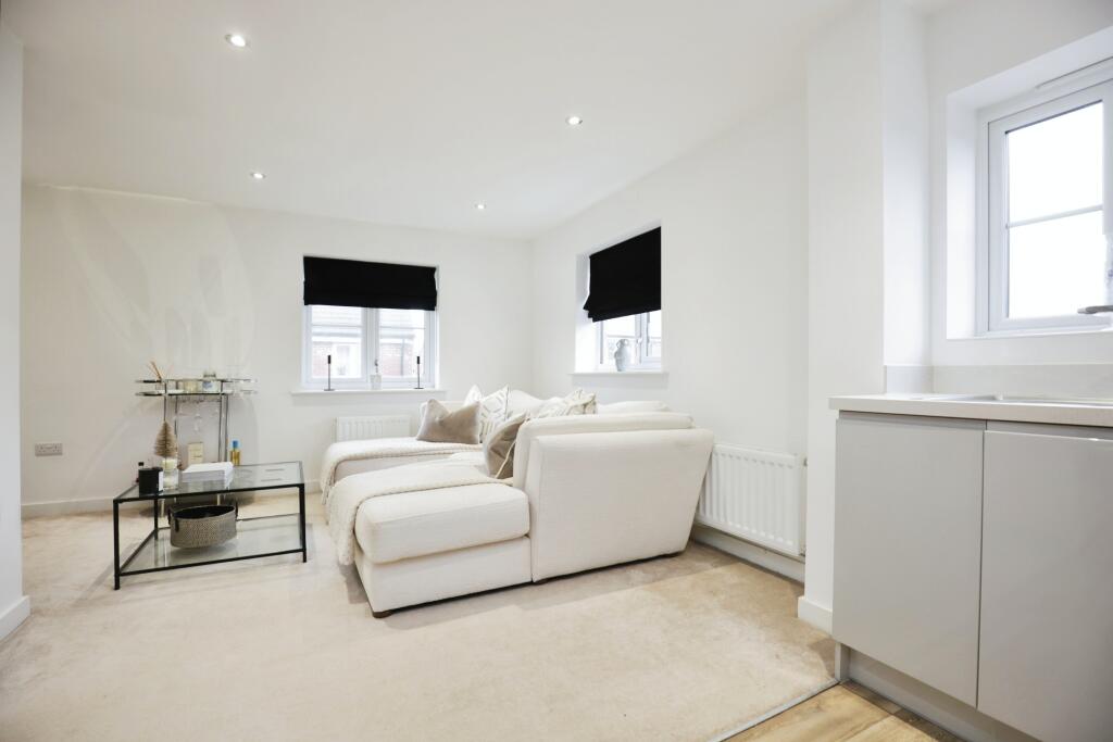 Additional image 5 of Drooper Drive, Stratford-upon-Avon, Warwickshire, CV37