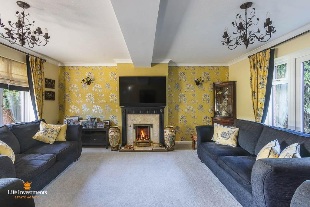 Additional image 34 of Lime Tree Avenue, Rugby, Warwickshire, CV22