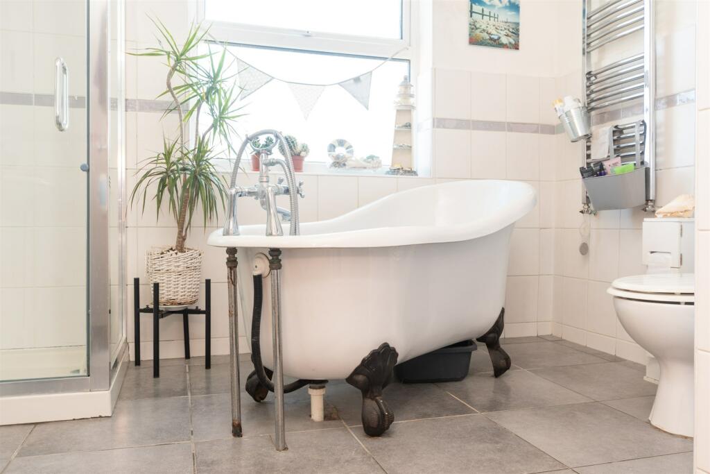 Additional image 11 of Main Road, Sutton At Hone, Kent