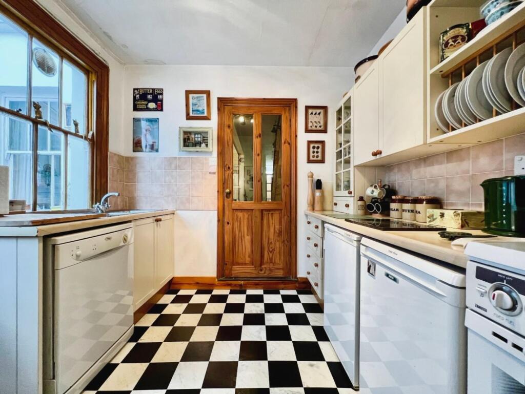 Additional image 5 of Sandgate