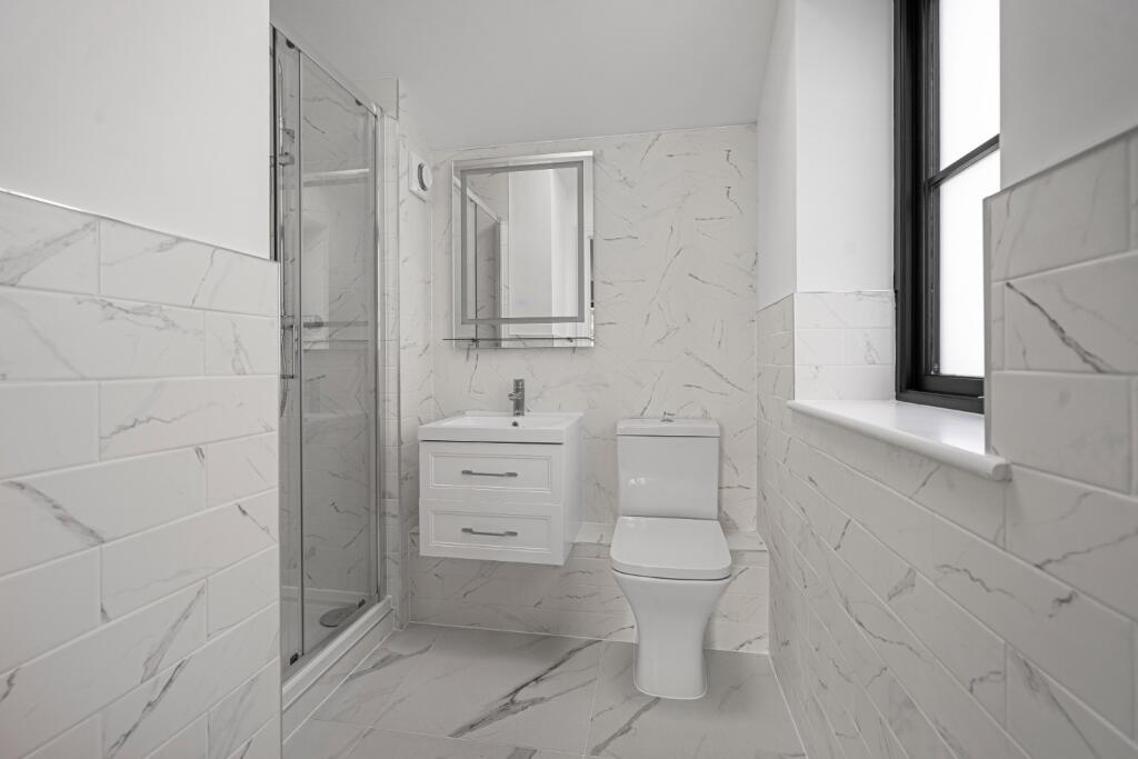 Additional image 17 of Norwood Lane, Meopham, Gravesend, Kent, DA13 0YF