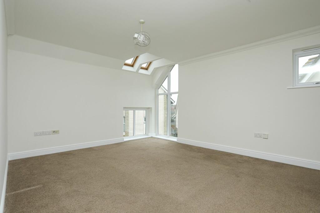 Additional image 13 of Redwing Close, Hawkinge, CT18