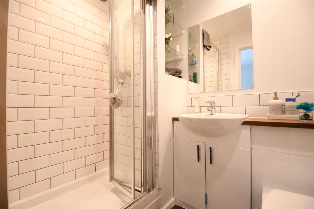 Additional image 9 of Talehangers Close, Bexleyheath