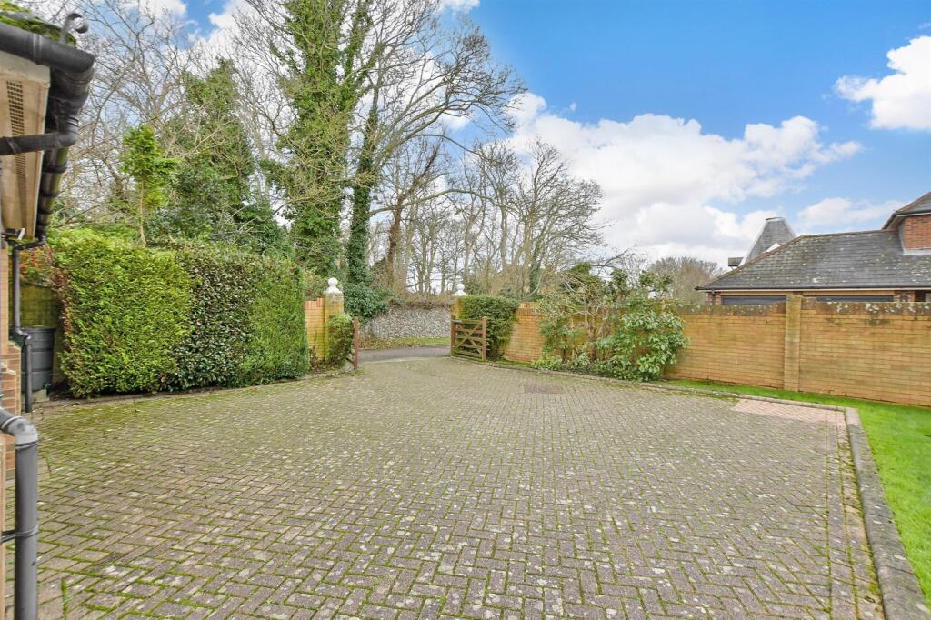 Additional image 13 of East Northdown Close, Cliftonville, Margate, Kent