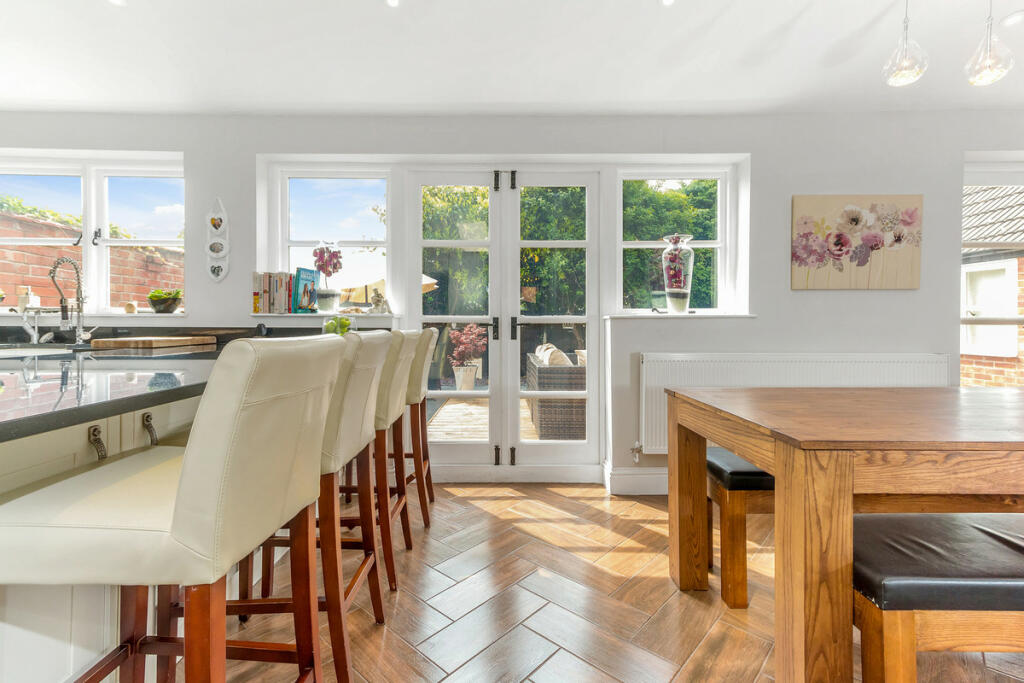 Additional image 11 of Station Road Kenilworth, Warwickshire, CV8 1JD