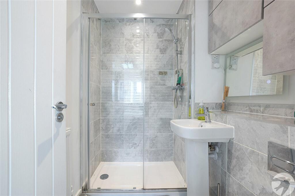 Additional image 10 of Everard Road, Greenhithe, Kent, DA9