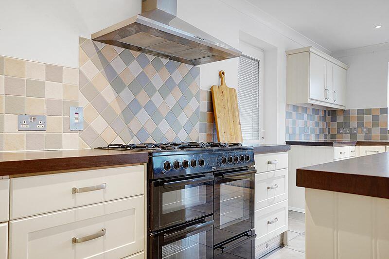 Additional image 28 of Carlton Avenue, Greenhithe