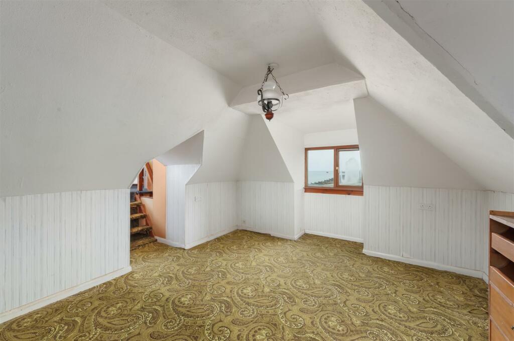 Additional image 17 of Neptune Gap, Island Wall, Whitstable