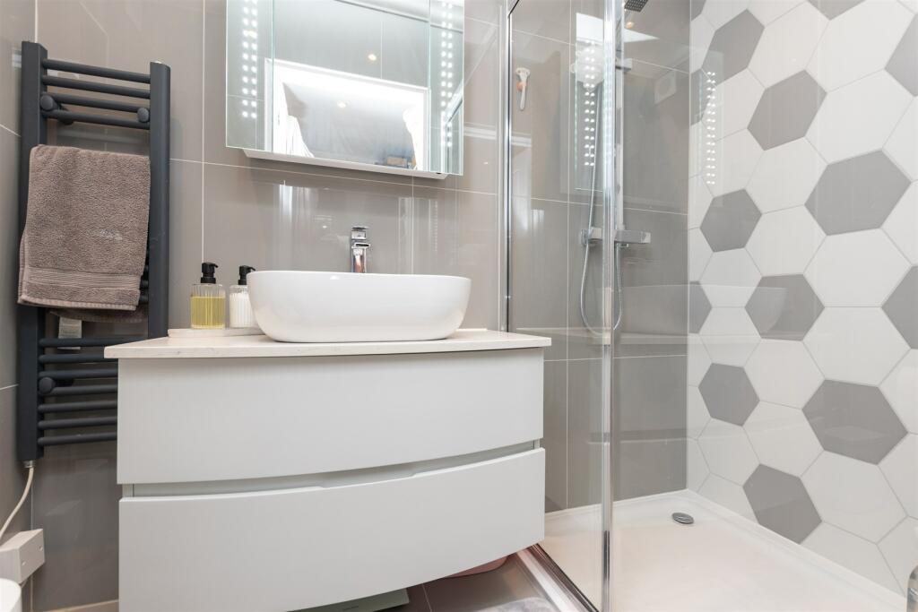 Additional image 10 of Wrotham Road, Gravesend, Kent