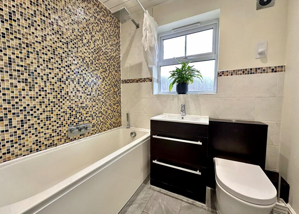 Additional image 23 of Fow Oak, Nailcote Grange, Coventry, CV4