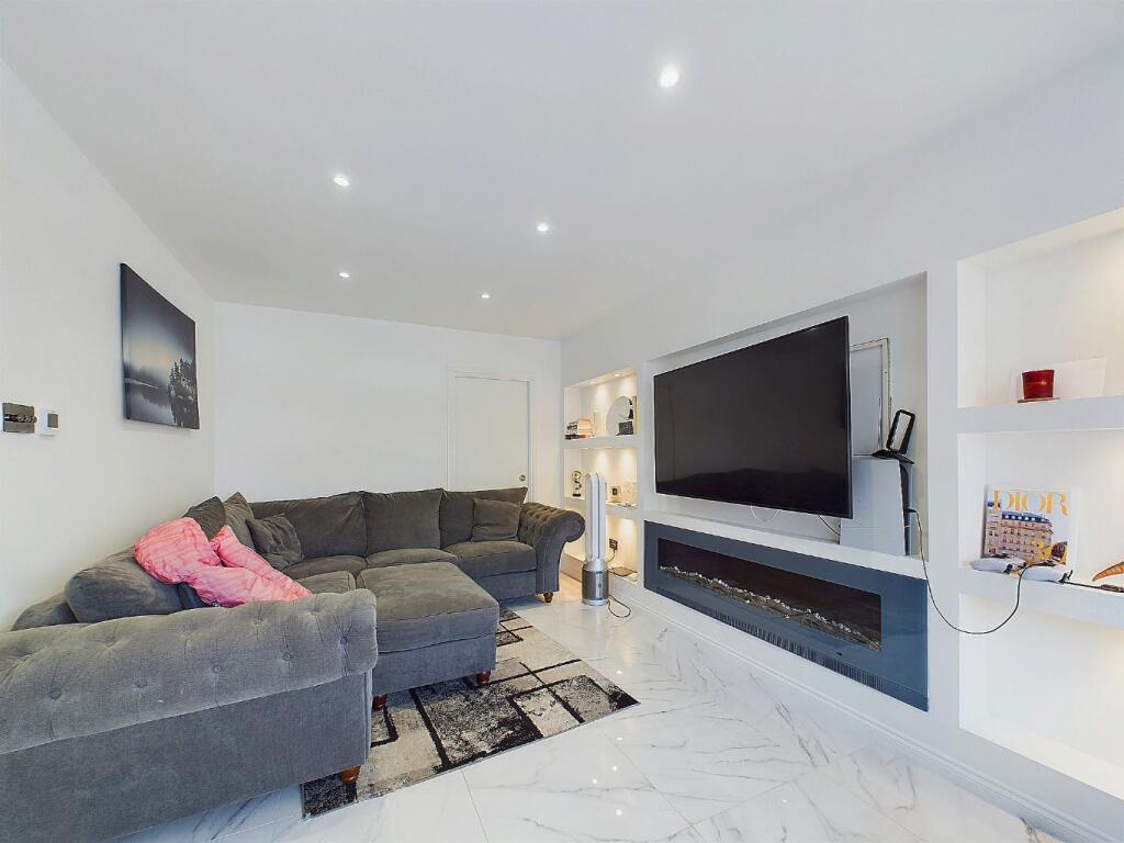 Additional image 3 of Coombfield Drive, Dartford, Kent, DA2