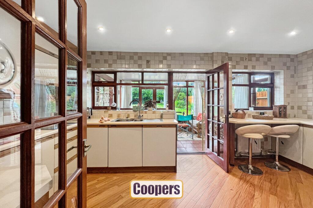 Additional image 6 of Armorial Road, Styvechale, CV3