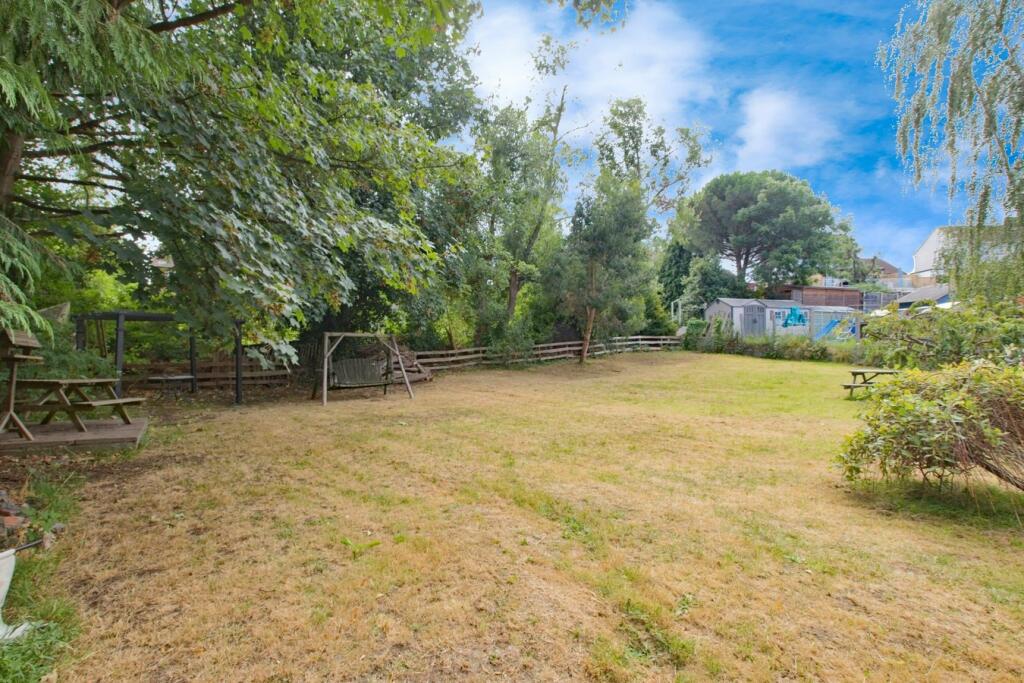 Additional image 15 of Broadoak Road, Erith, DA8