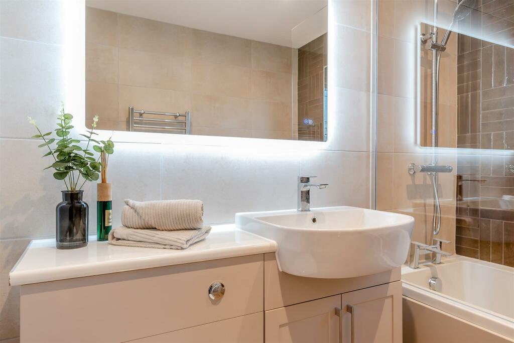 Additional image 22 of New Home - High Specification