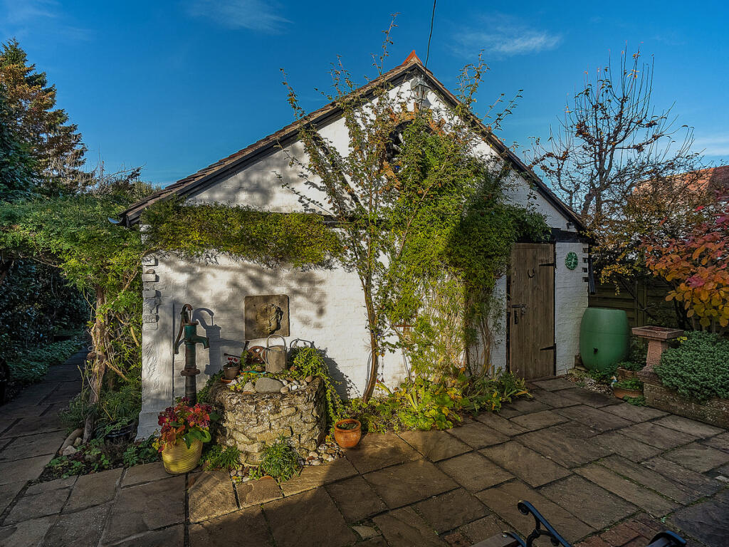 Additional image 18 of Warwick Road, Southam, Warwickshire CV47 0HN