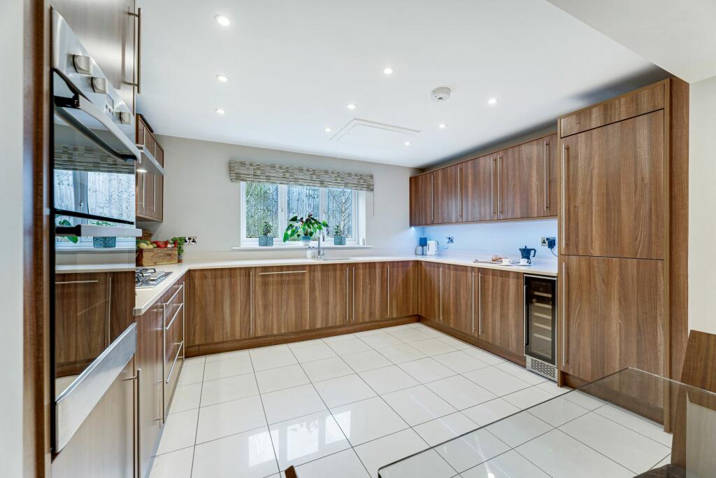 Additional image 12 of Spacious Cuddington family home