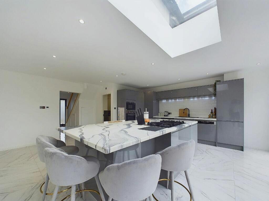 Additional image 7 of Coombfield Drive, Dartford, Kent, DA2 7LH
